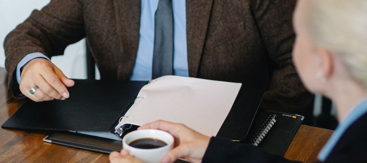 Cómo actuar ante un embargo con abogado en Barcelona