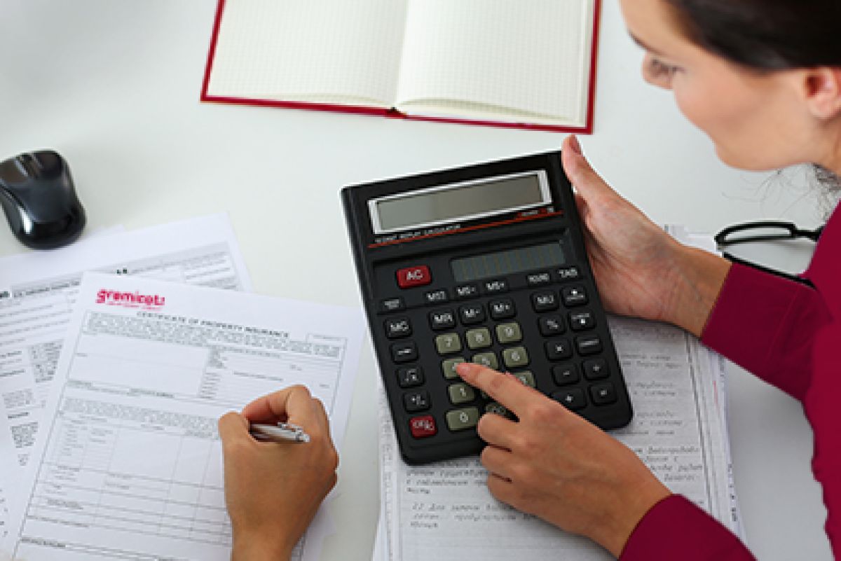 Cómo reclamar salarios pendientes con abogado en Barcelona